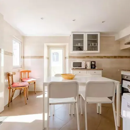 Πανσιόν Luxury Sao Jose In Ii Lisboa